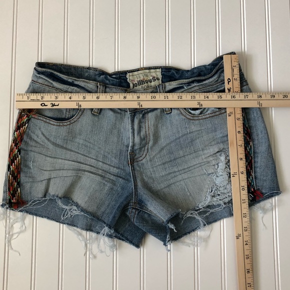 ° DOLLHOUSE BOHEME JEAN SHORTS ° - Picture 3 of 8